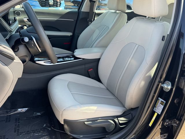 Used 2022 Hyundai Sonata Blue FWD image 13