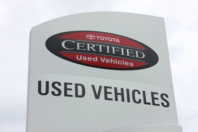 Certified 2024 Toyota RAV4 XLE AWD/4WD image 15