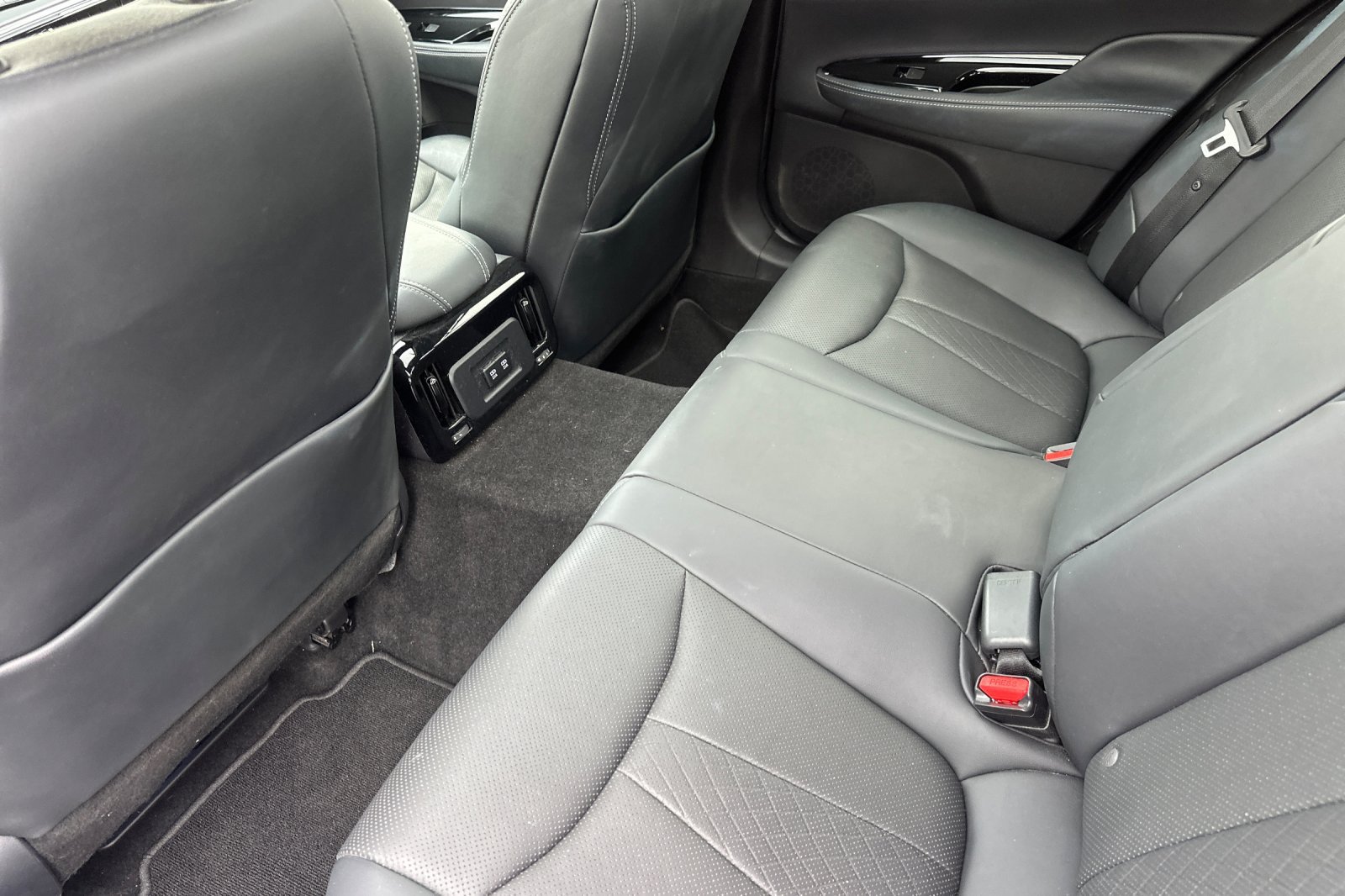 Used 2021 Toyota Mirai RWD image 15