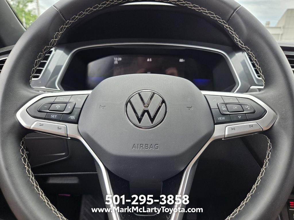 Used 2024 Volkswagen Tiguan SE FWD image 22