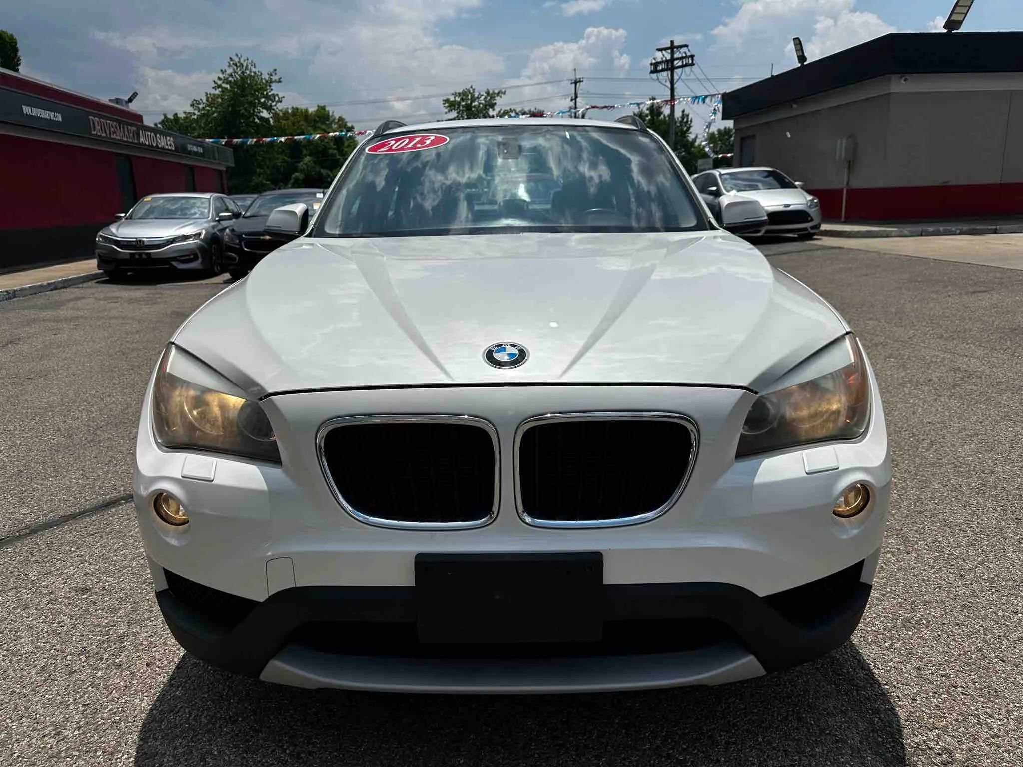 Used 2013 BMW X1 xDrive28i image 3