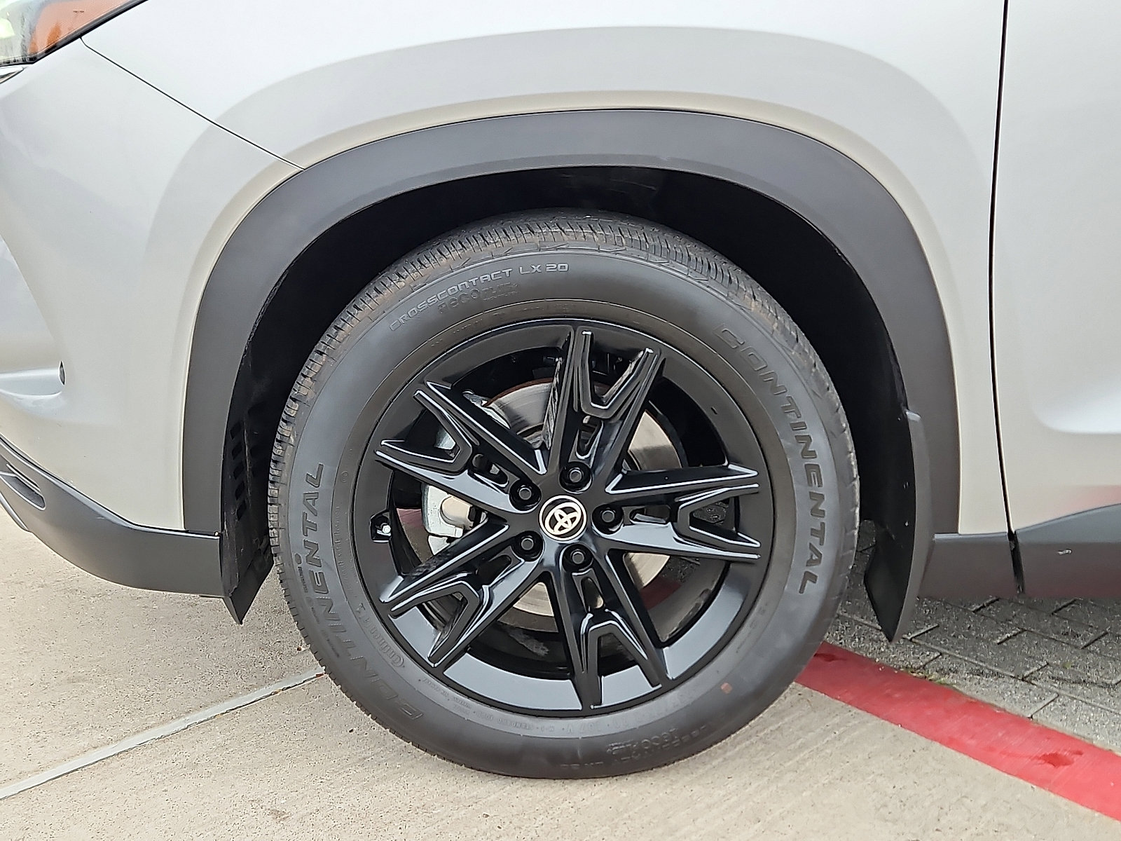 Used 2024 Toyota Grand Highlander Limited image 5