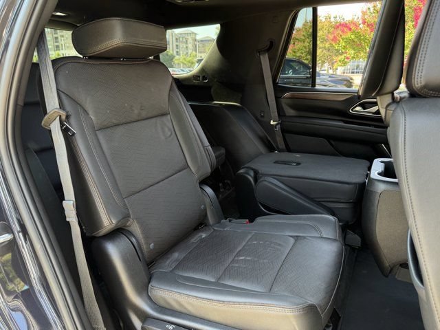 Used 2024 Chevrolet Tahoe High Country w/ Advanced Technology Package AWD/4WD image 33