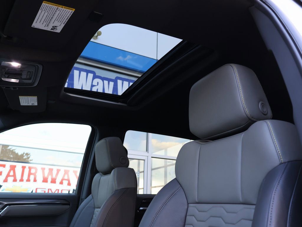 New 2026 Chevrolet Silverado 1500 ZR2 w/ Dark Appearance Package image 26