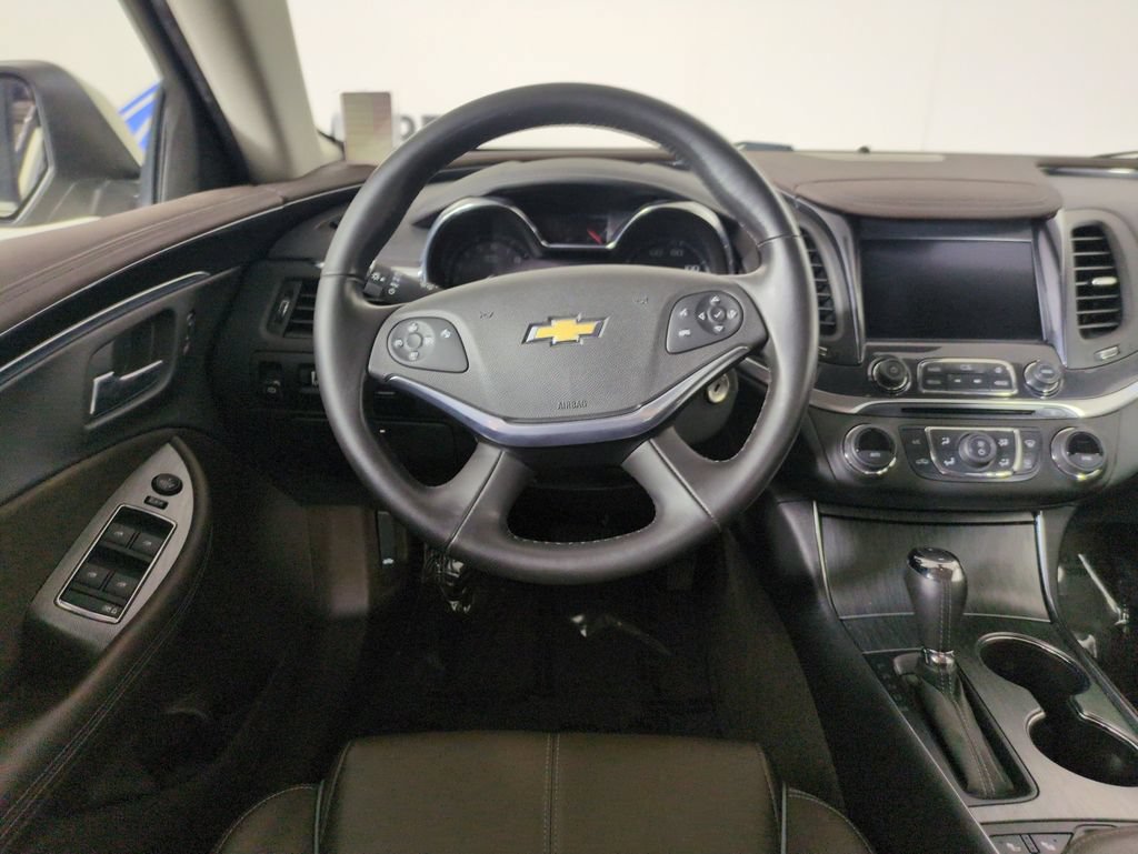 Used 2014 Chevrolet Impala LT w/ Premium Seating Package FWD image 13