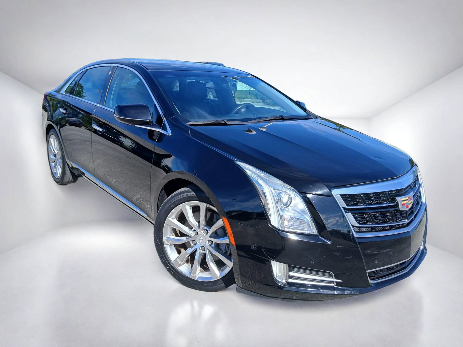 Used 2016 Cadillac XTS Luxury FWD image 1
