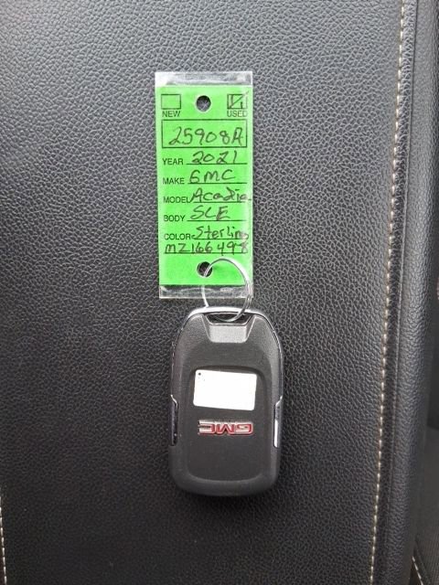 Used 2021 GMC Acadia SLE w/ Driver Convenience Package image 16