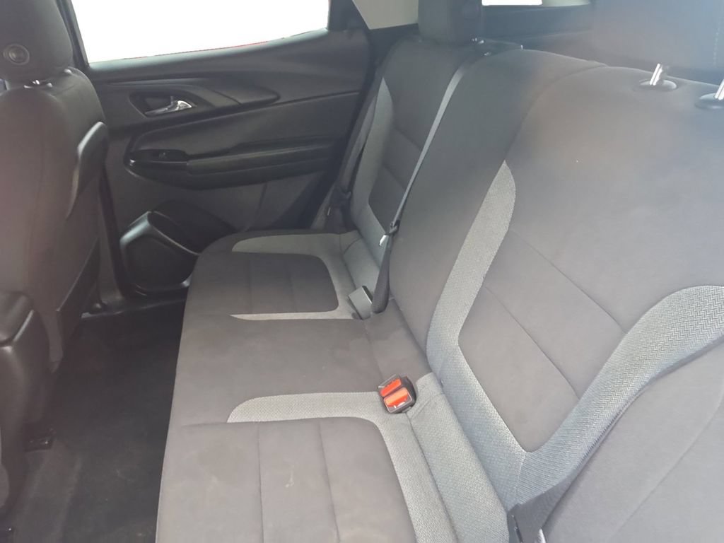 Used 2023 Chevrolet TrailBlazer LT FWD image 13