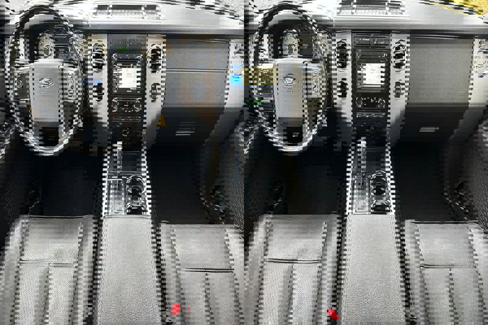 Used 2013 Ford Expedition Limited image 3