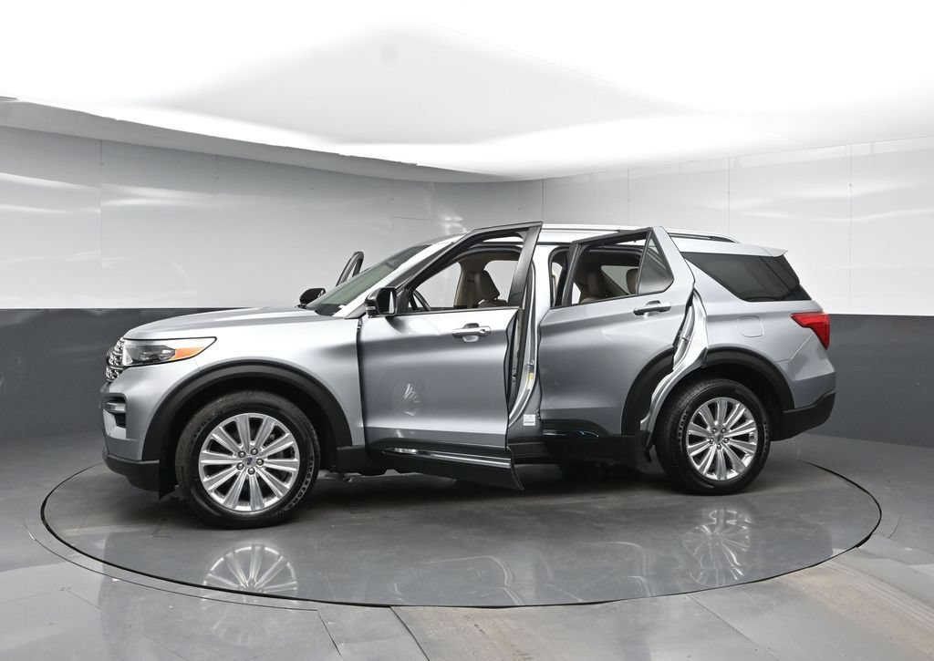 Used 2020 Ford Explorer Limited w/ Hybrid Equipment Group 310A AWD/4WD image 51
