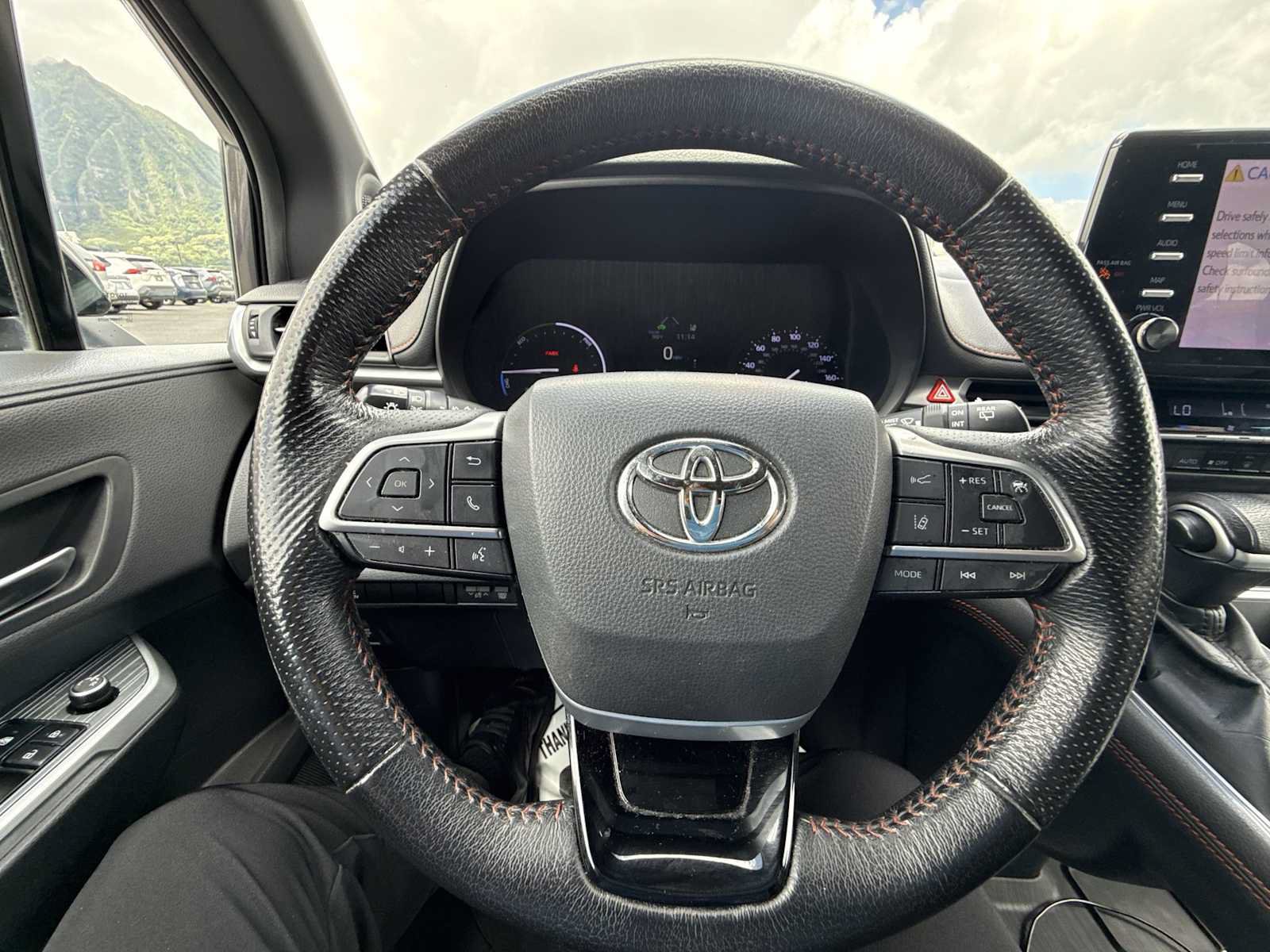 Used 2022 Toyota Sienna XSE FWD image 15