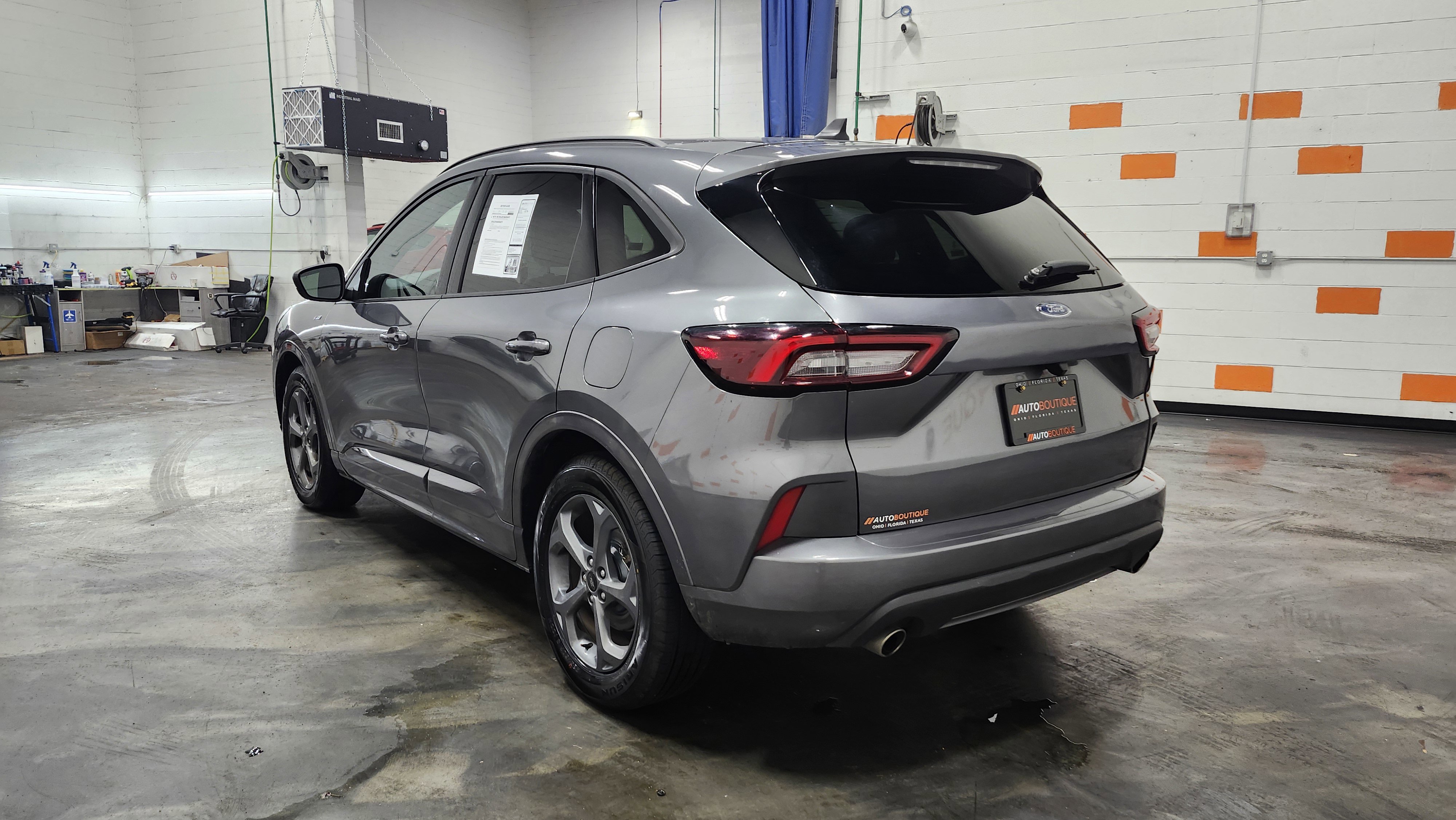 Used 2024 Ford Escape ST-Line w/ Cold Weather Package image 15