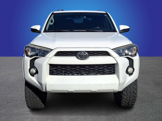 Used 2015 Toyota 4Runner SR5 AWD/4WD image 2