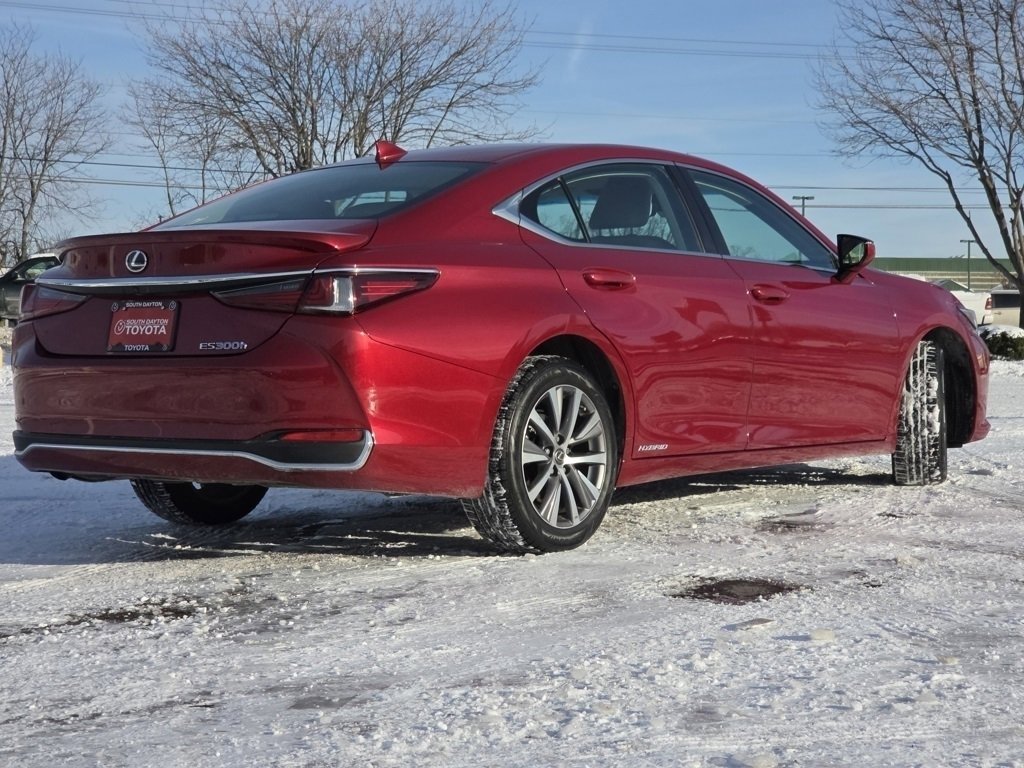 Used 2021 Lexus ES 300h w/ Premium Package image 27