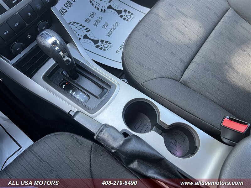 Used 2010 Ford Focus SE FWD image 34