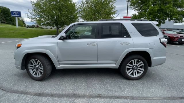 Certified 2022 Toyota 4Runner TRD Sport w/ Technology Package AWD/4WD image 5