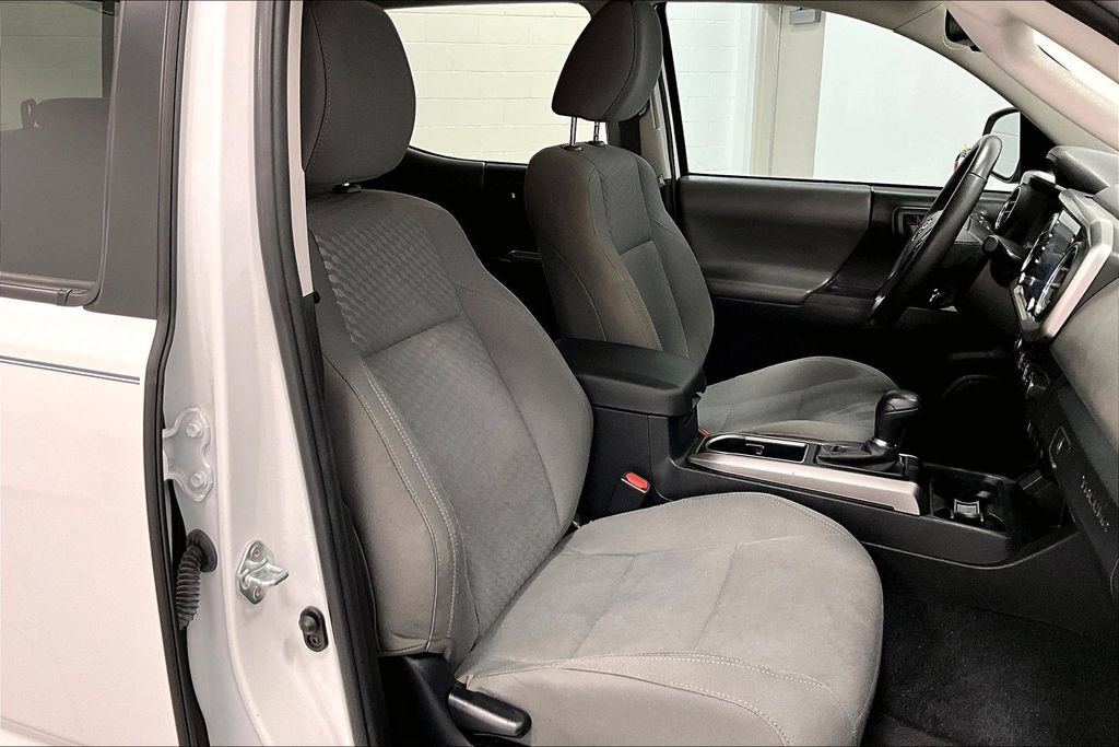 Used 2023 Toyota Tacoma SR5 RWD image 7
