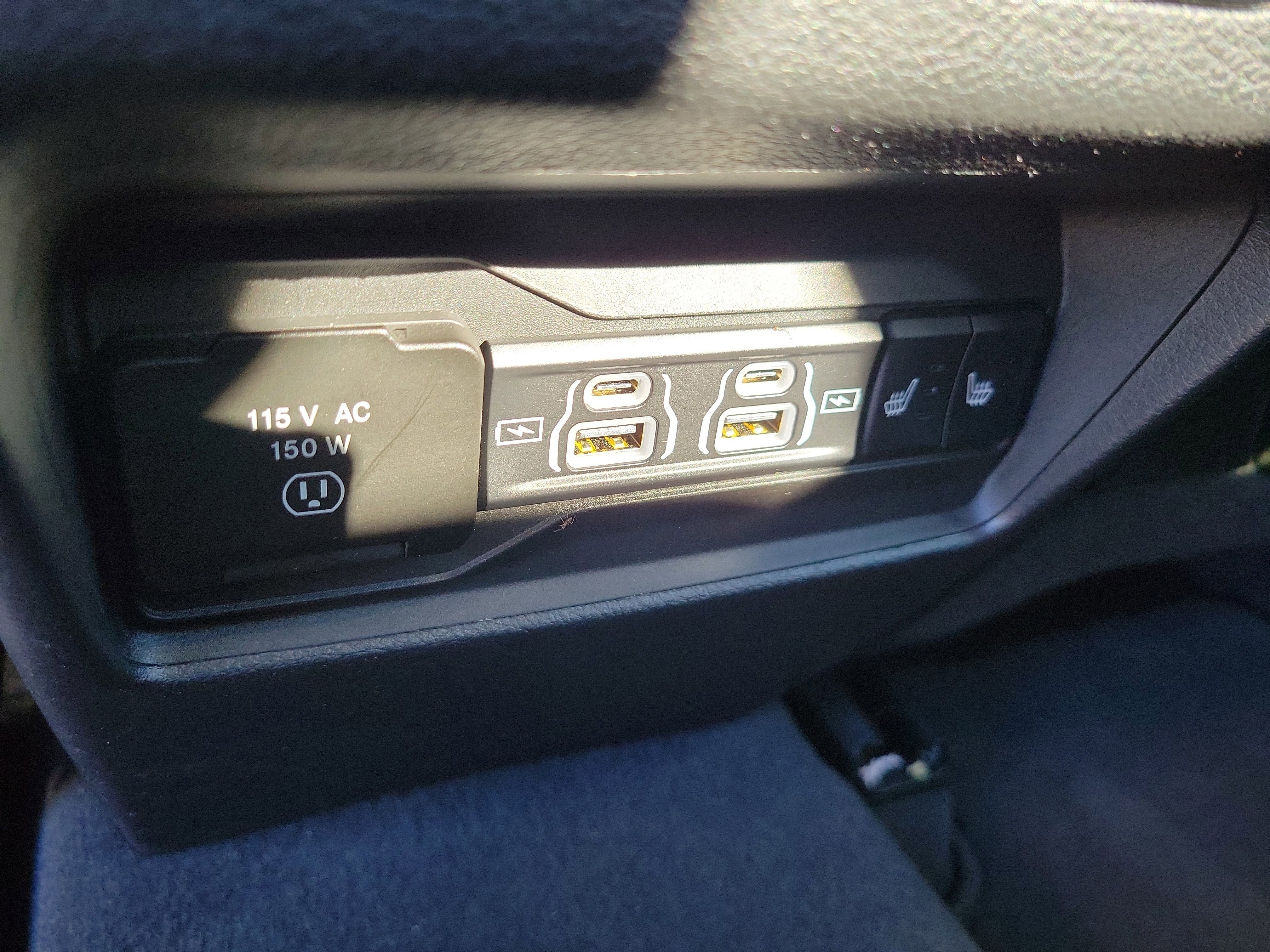 Used 2023 Jeep Grand Cherokee Limited w/ Luxury Tech Group II image 19