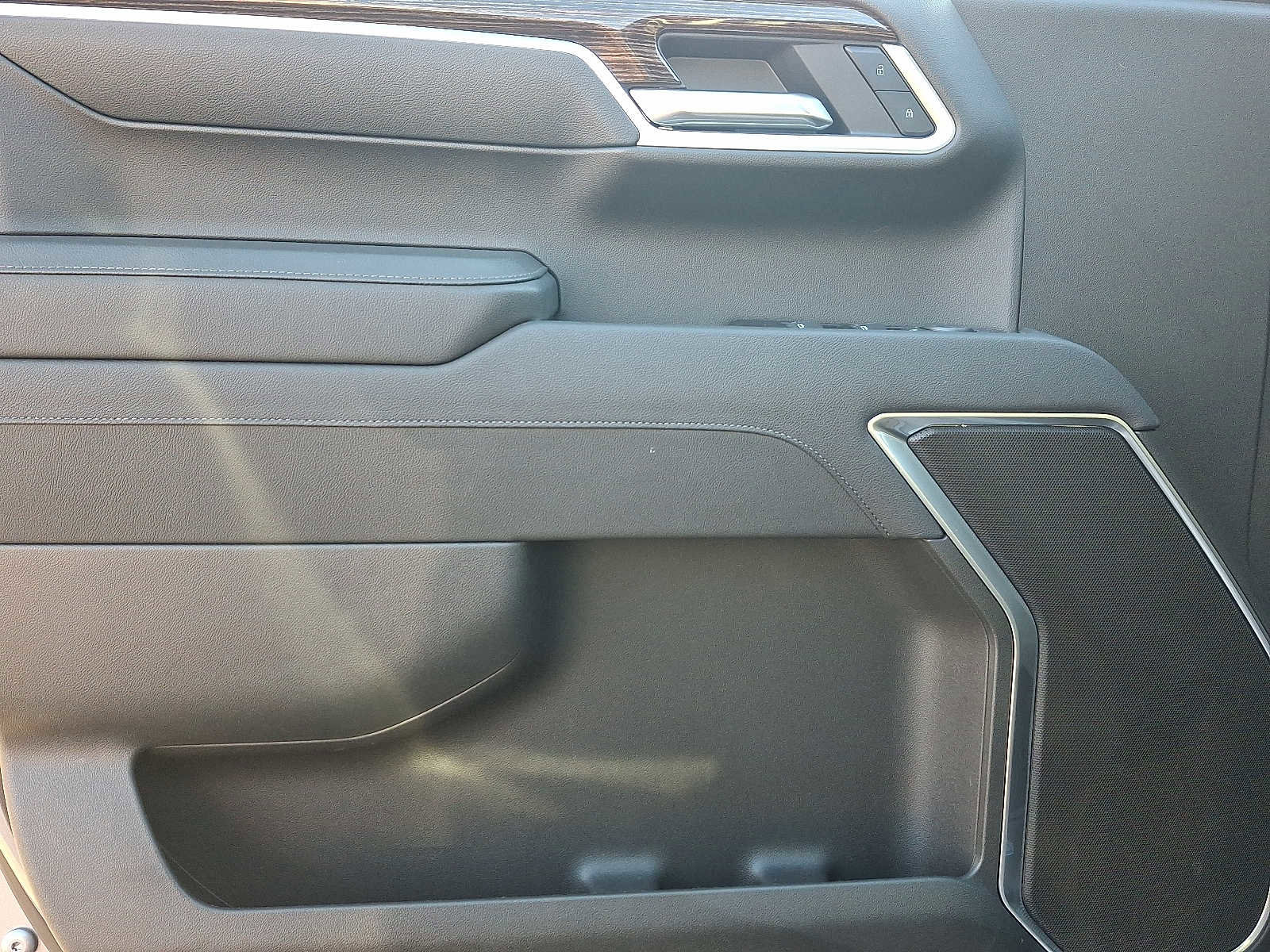 Certified 2025 GMC Sierra 1500 Elevation image 14