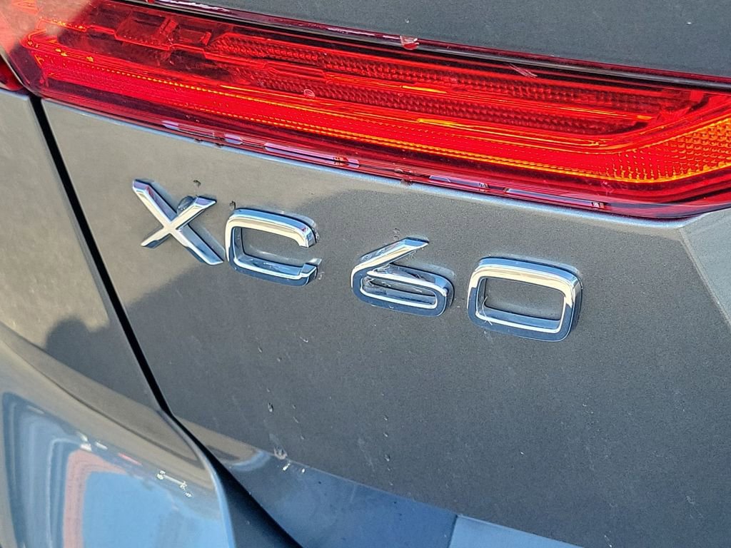 Used 2021 Volvo XC60 T8 R-Design w/ Advanced Package image 32