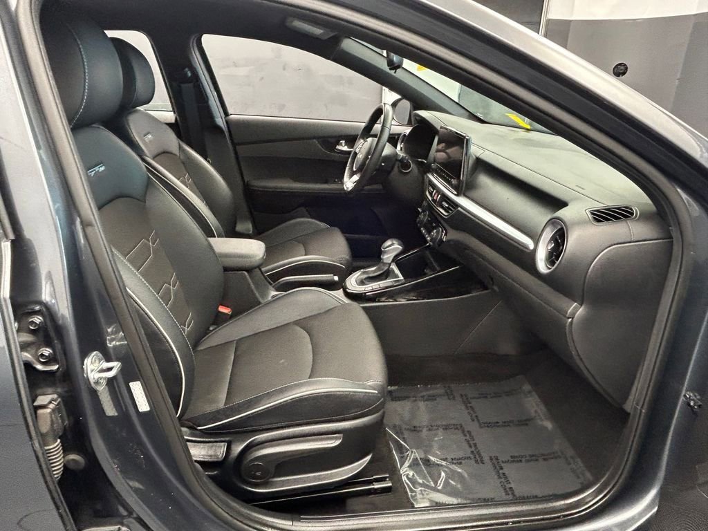 Used 2023 Kia Forte GT-Line image 35