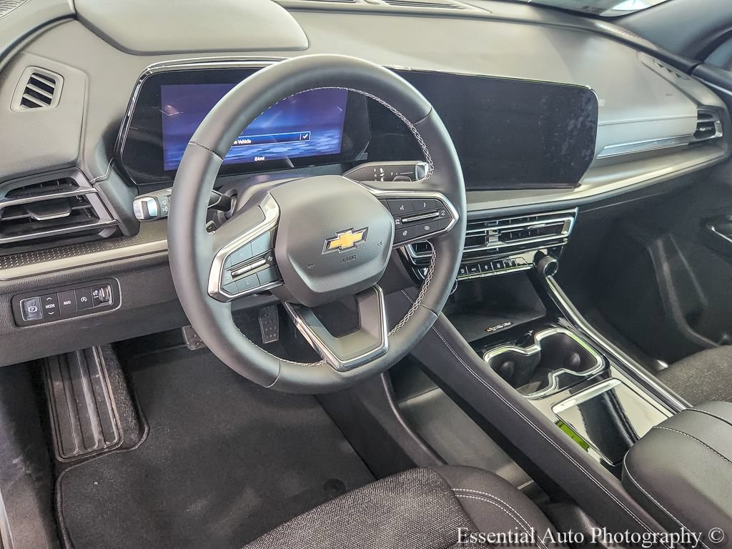 Used 2024 Chevrolet Traverse LT AWD/4WD image 8