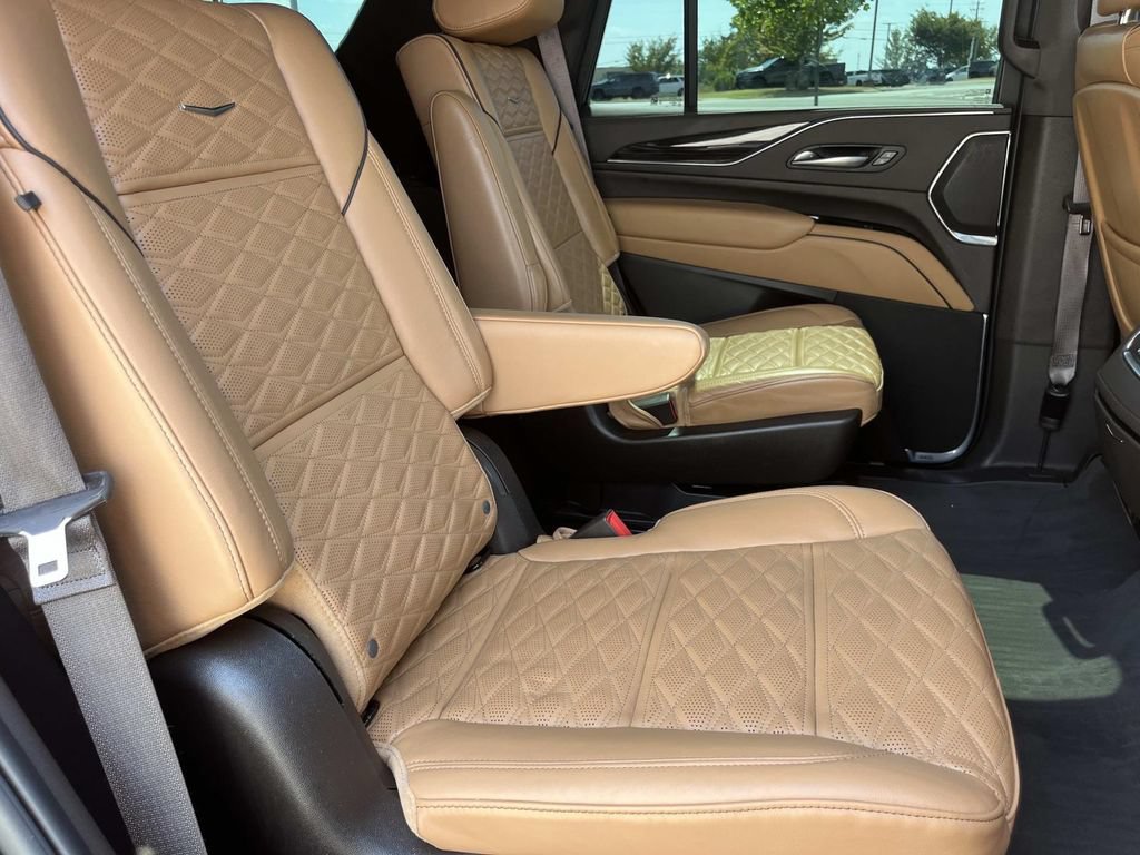 Used 2023 Cadillac Escalade Sport w/ Touring Package AWD/4WD image 22