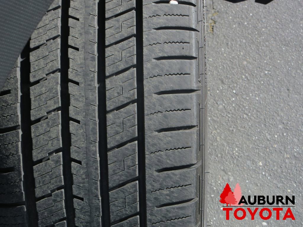 Used 2020 Subaru Ascent Limited w/ Technology Package image 4