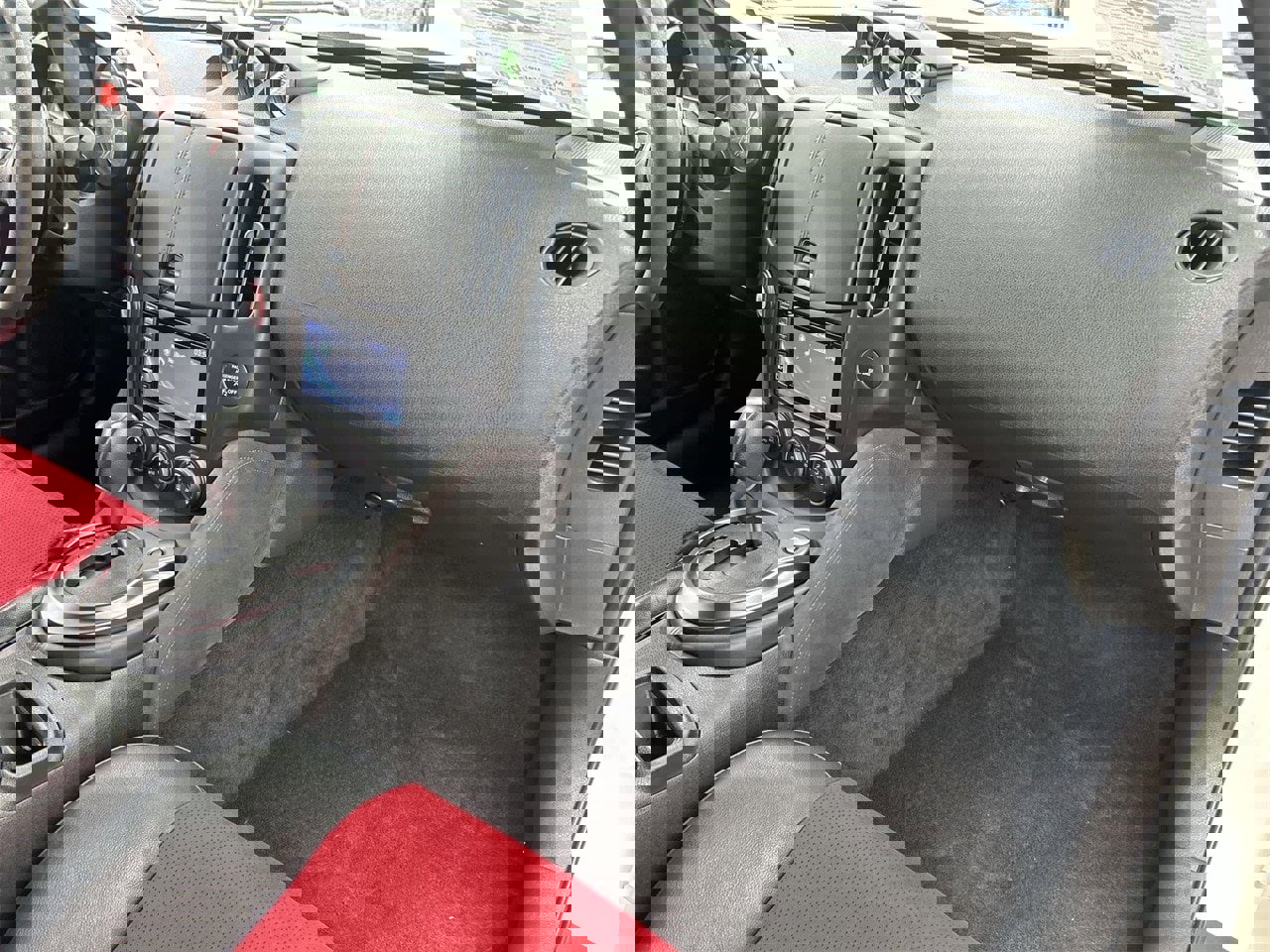 Used 2017 Nissan 370Z NISMO image 13