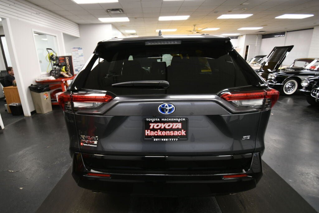 Used 2023 Toyota RAV4 SE w/ Weather & Moonroof Package AWD/4WD image 6