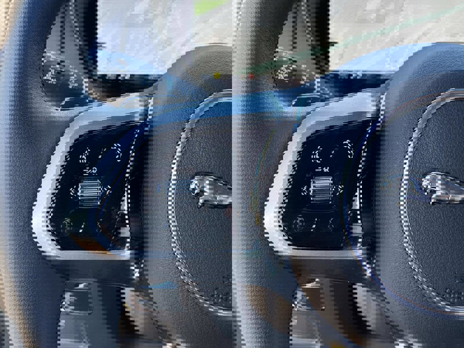 Used 2024 Jaguar E-PACE R-Dynamic SE image 30