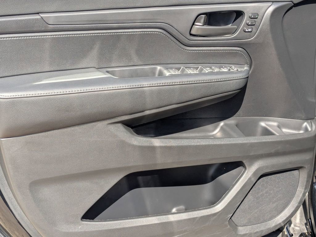 Used 2025 Honda Odyssey Sport-L image 11