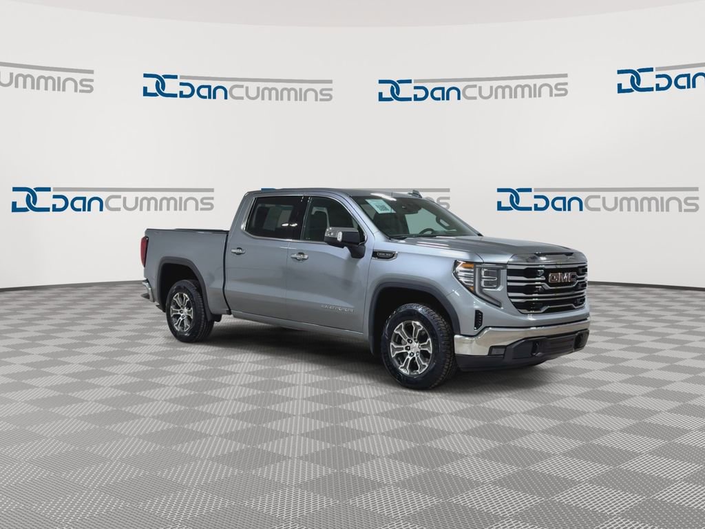 Used 2025 GMC Sierra 1500 SLT image 2