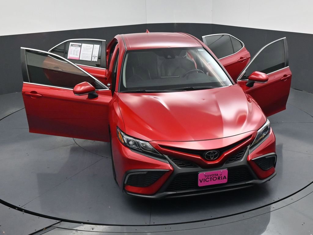 Used 2022 Toyota Camry SE image 24