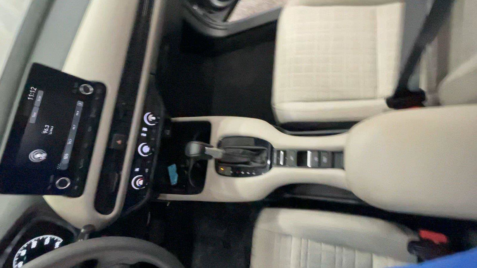 Used 2023 Honda HR-V LX image 39