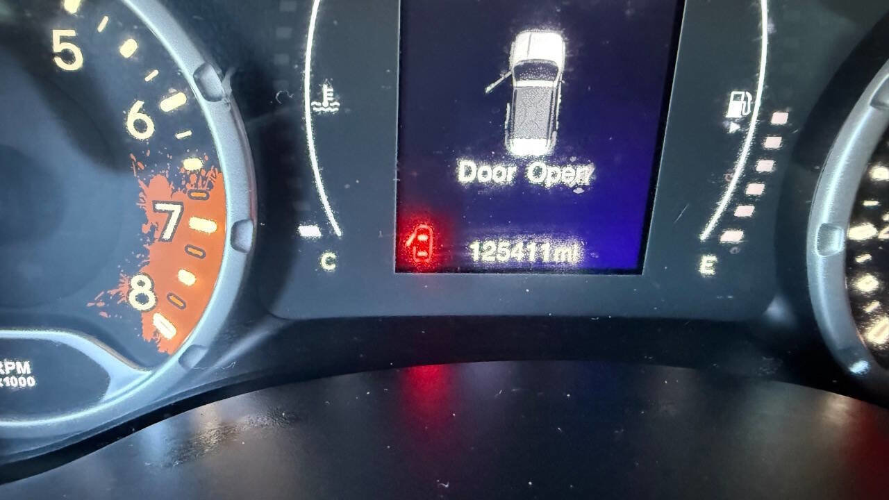 Used 2018 Jeep Renegade Latitude image 21