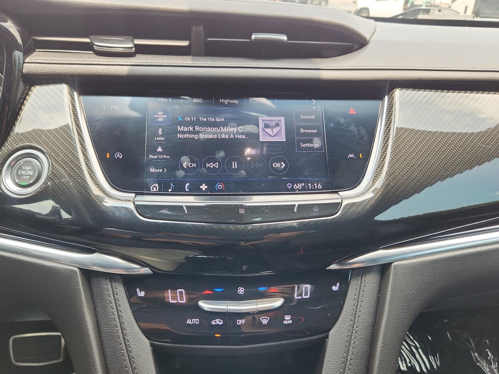 Used 2020 Cadillac XT6 Sport AWD/4WD image 12