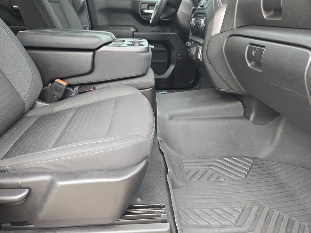 Used 2024 Chevrolet Silverado 1500 Custom Trail Boss w/ LPO, Dark Essentials Package image 21