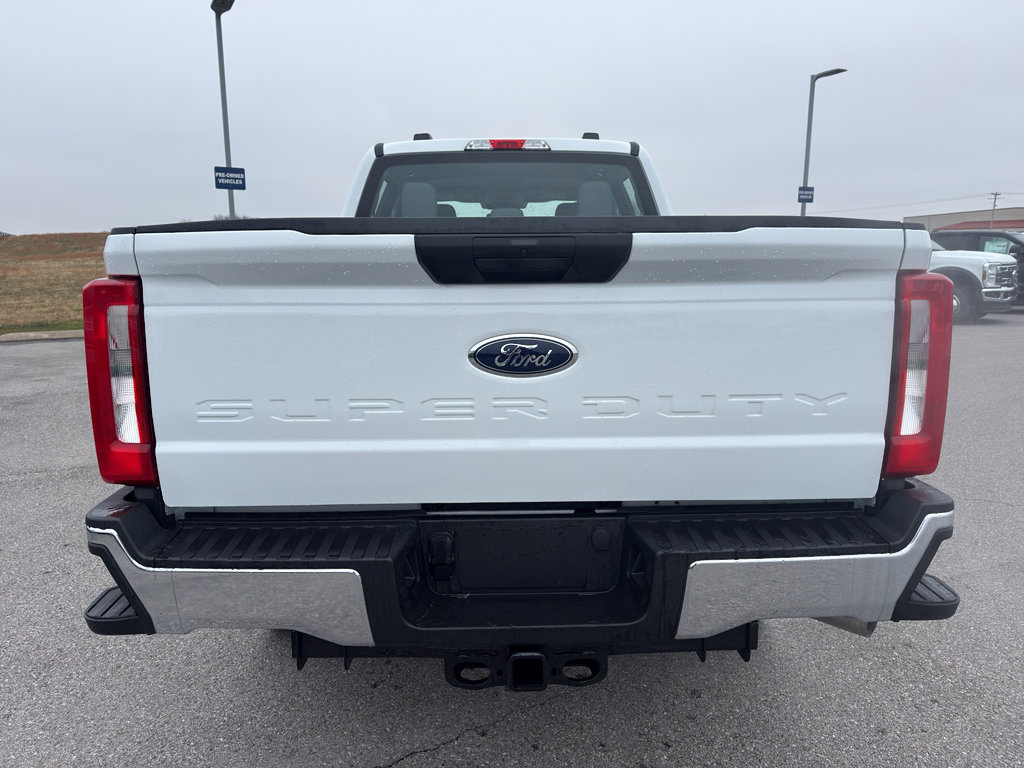 Used 2025 Ford F250 XL w/ FX4 Off-Road Package image 6