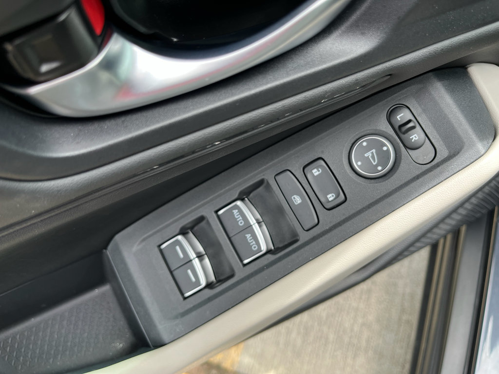 Certified 2025 Honda Accord SE image 11