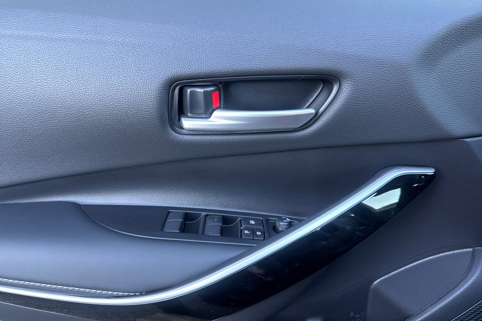 New 2026 Toyota Corolla XLE image 13