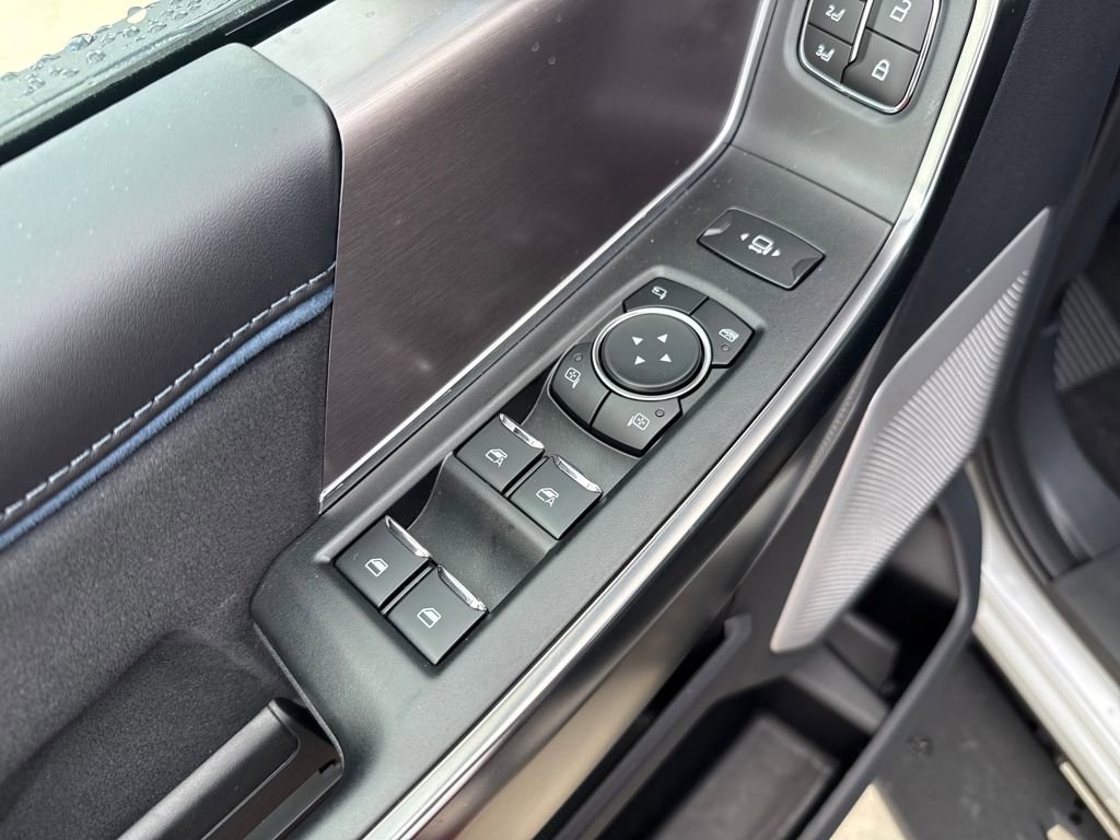 New 2026 Ford F250 Platinum image 13