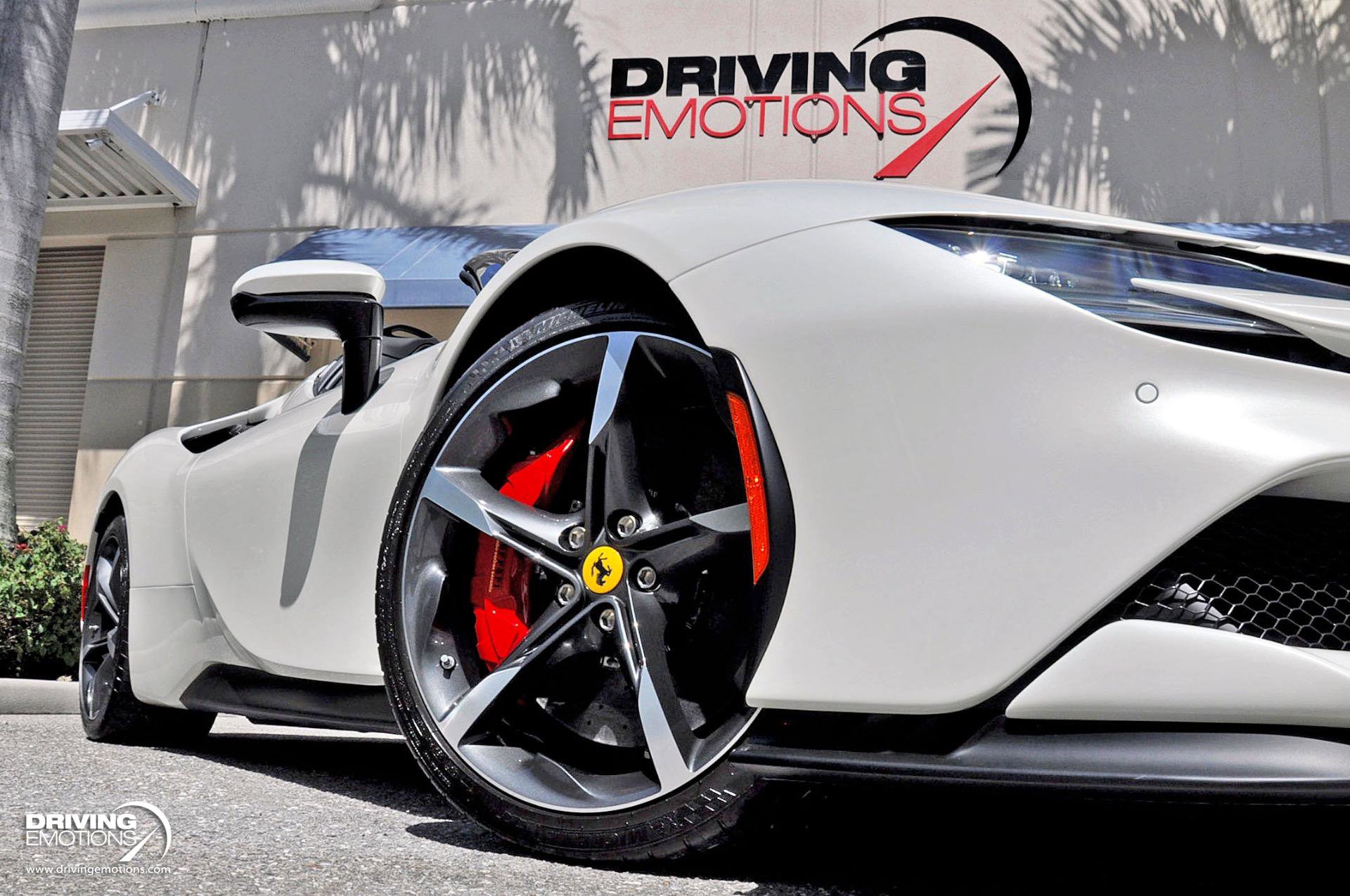 Used 2024 Ferrari SF90 Spider image 3