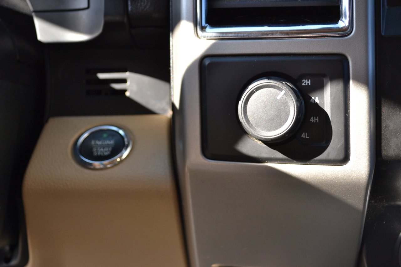 Used 2017 Ford F150 Lariat w/ Equipment Group 502A Luxury image 23