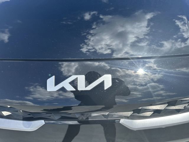 Used 2024 Kia Forte LXS image 18