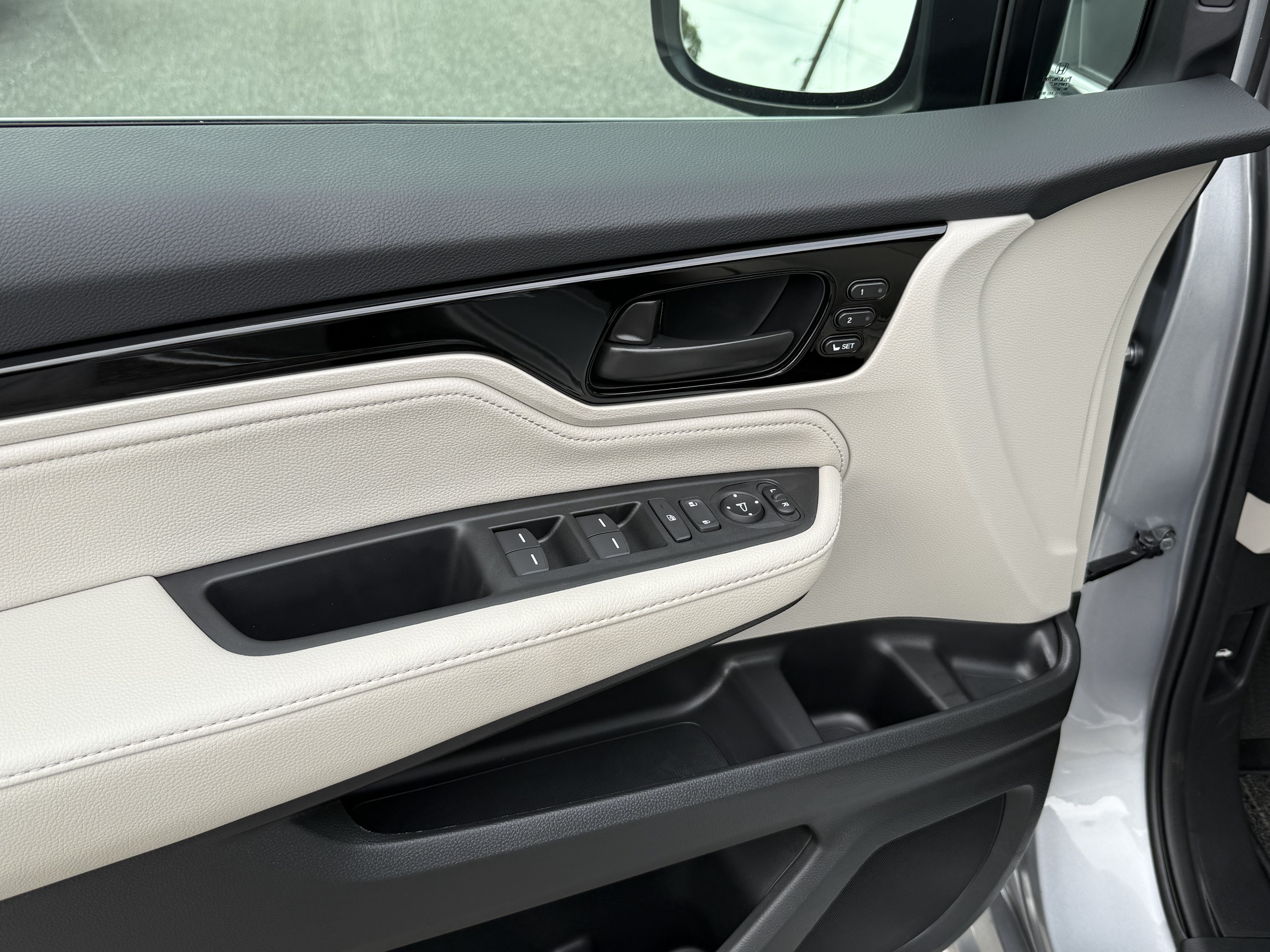 New 2027 Honda Odyssey Touring image 14