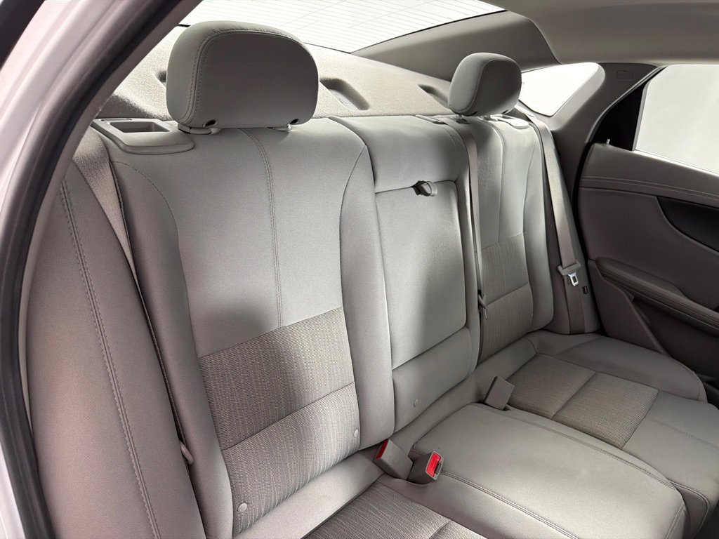 Used 2015 Chevrolet Impala LS w/ LS Convenience Package FWD image 18