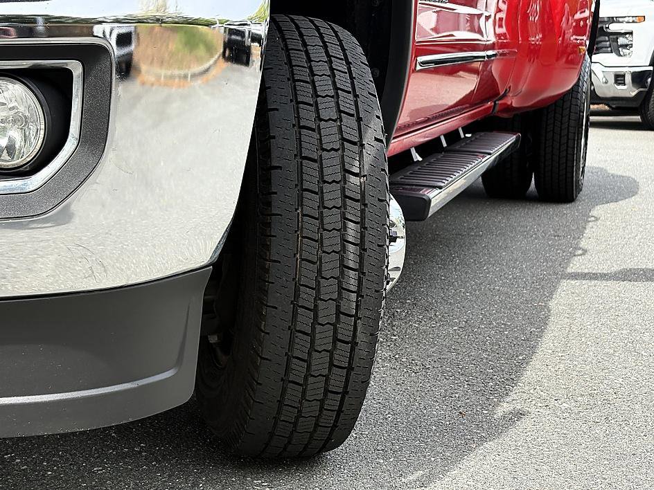 Used 2019 GMC Sierra 3500 SLT w/ Duramax Plus Package image 29