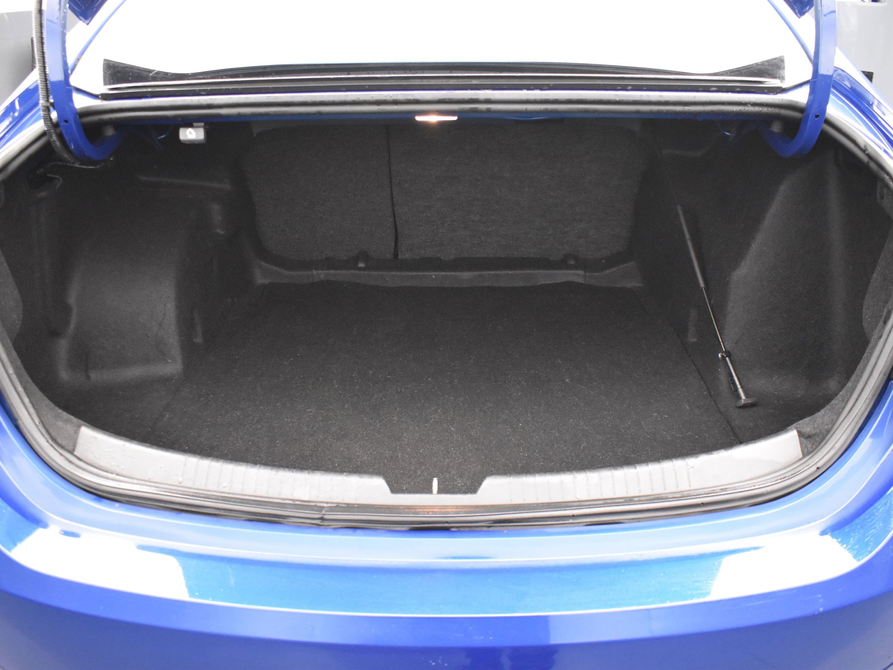 Used 2023 Chevrolet Malibu LT image 16