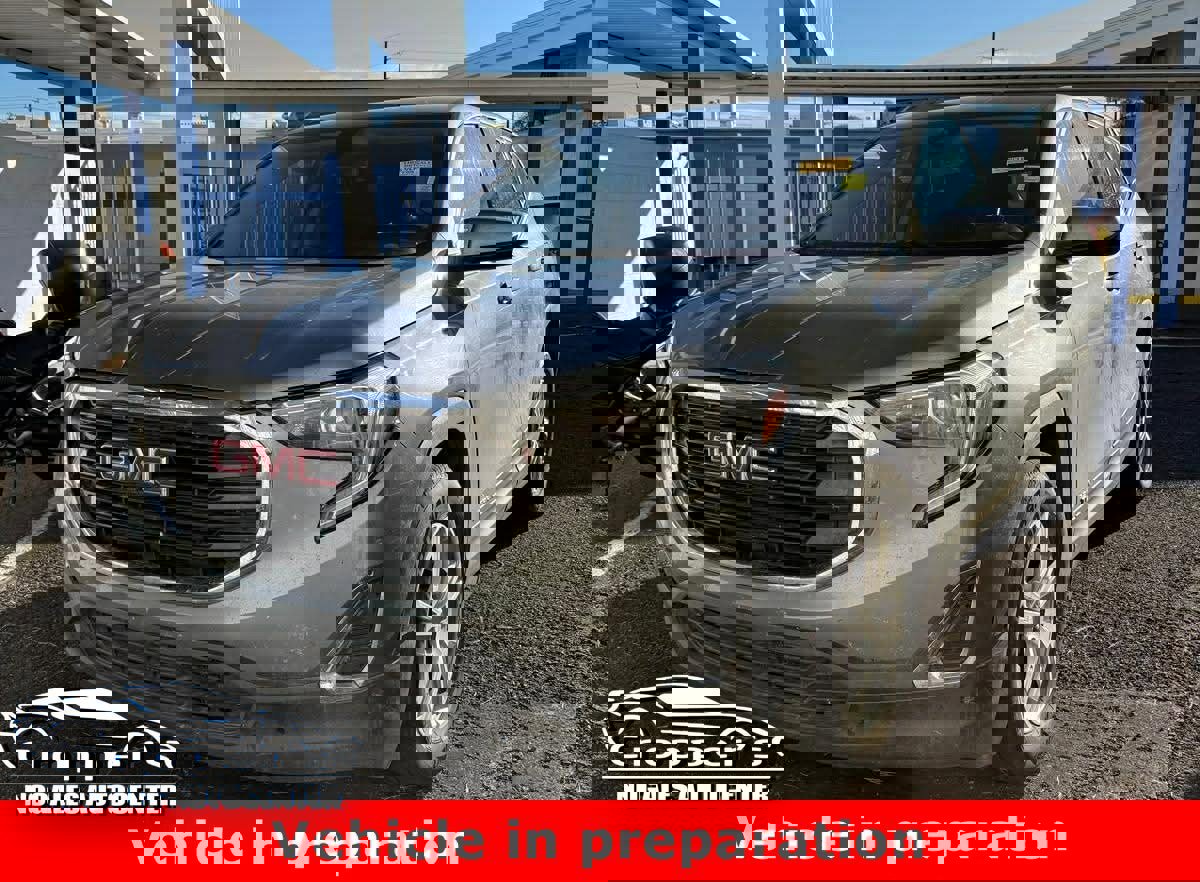 Used 2020 GMC Terrain SLE image 1